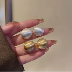 New Gold Color Button Stud Earrings Minimalist Round Coin Matte Metal Earring for Women Fashion Party Weddings Jewelry Gift 2023