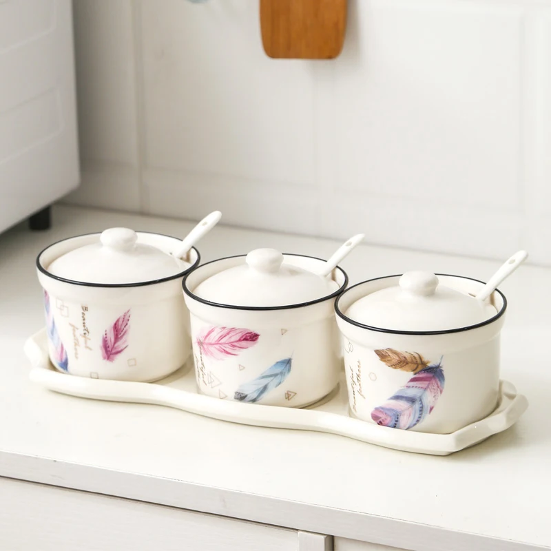 

Nordic Creative Spice Jars Set Ceramic Modern Salt and Pepper Shakers Sugar Spice Organizer Set Azucarero Kitchen Accessories