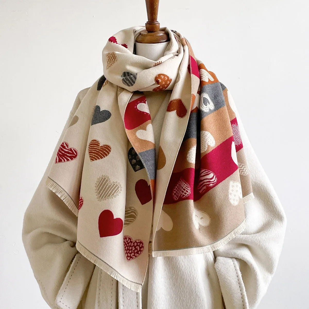 Winter Delicate Classic Vintage Multicolor Sweet Heart Pattern Cashmere Feel Scarf For Women Thick Warm Fringed Reversible Shawl