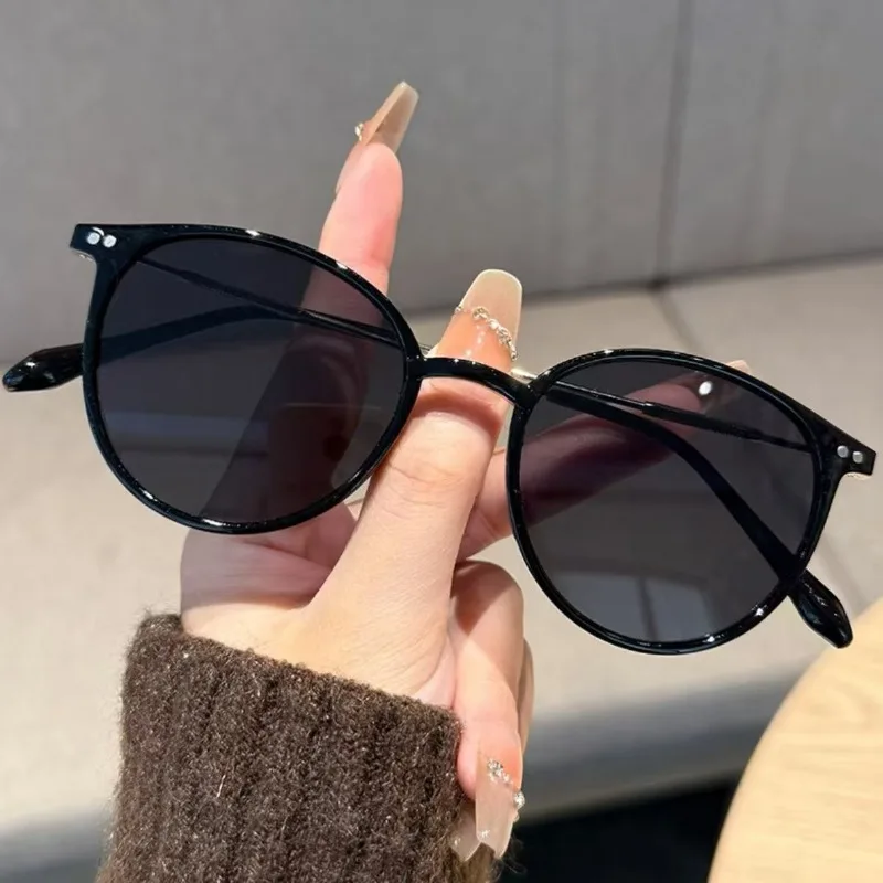 جديد خمر النظارات الشمسية المستديرة النساء الرجعية الفاخرة مصمم نظارات شمسية المرأة المعادن Oculos دي سول UV400 ظلال النظارات