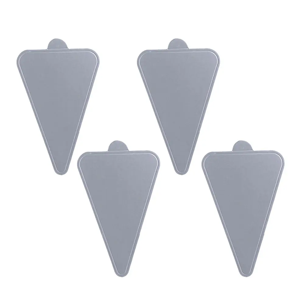 100Pcs Silver Triangle Eco Friendly Cake Serving Base Stylish Disposable Tray for Mousse Tartlets Mini Cakes Coffee Shop Bakery