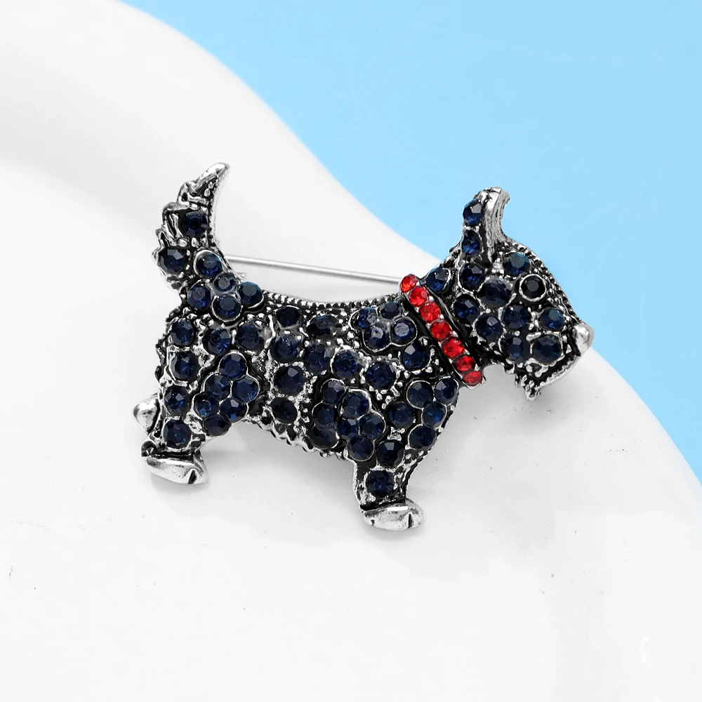 CINDY XIANG Rhinestone Schnauzer Dog Brooch Sherry Pin Blue Color Animal Jewelry Cute Small Winter Accessories High Quality