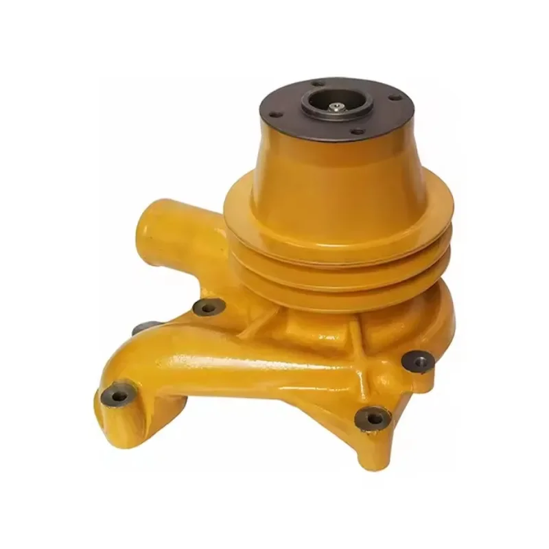 6136-61-1501 6D105-1AJ D4 Engine Spare Parts  Water Pump for PC200-2 Excavator