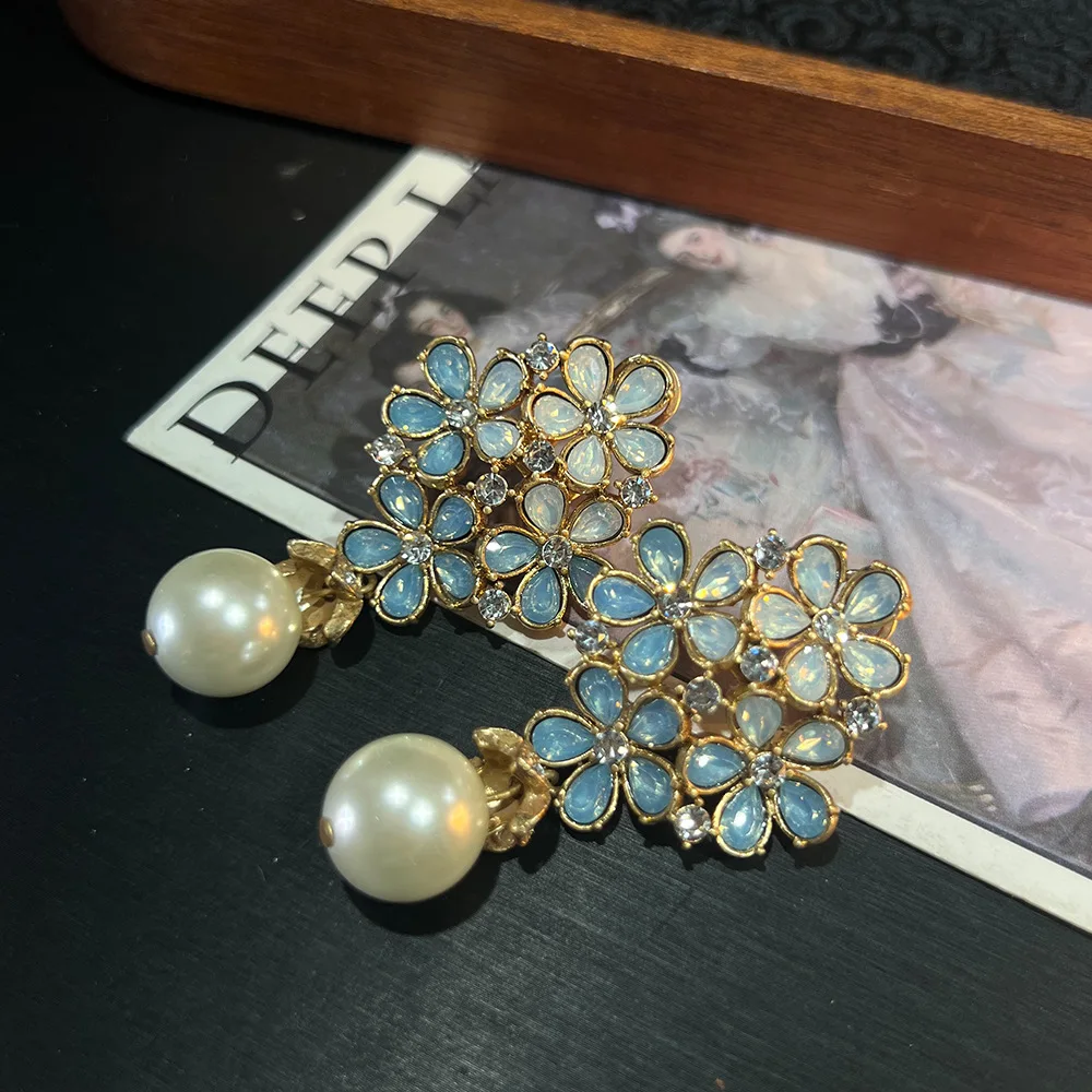 Western antique flower painted enamel glass beads