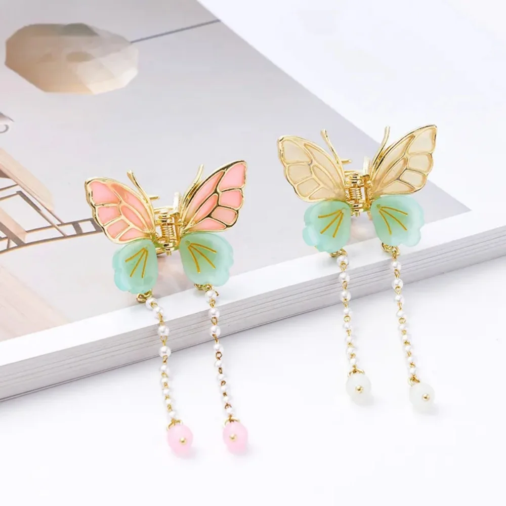 Vintage New Chinese Butterfly Tassel Hair Claw Pearl Pendant Shark Clip Retro Hanfu Half Up Ponytail Hair Accessories For Women