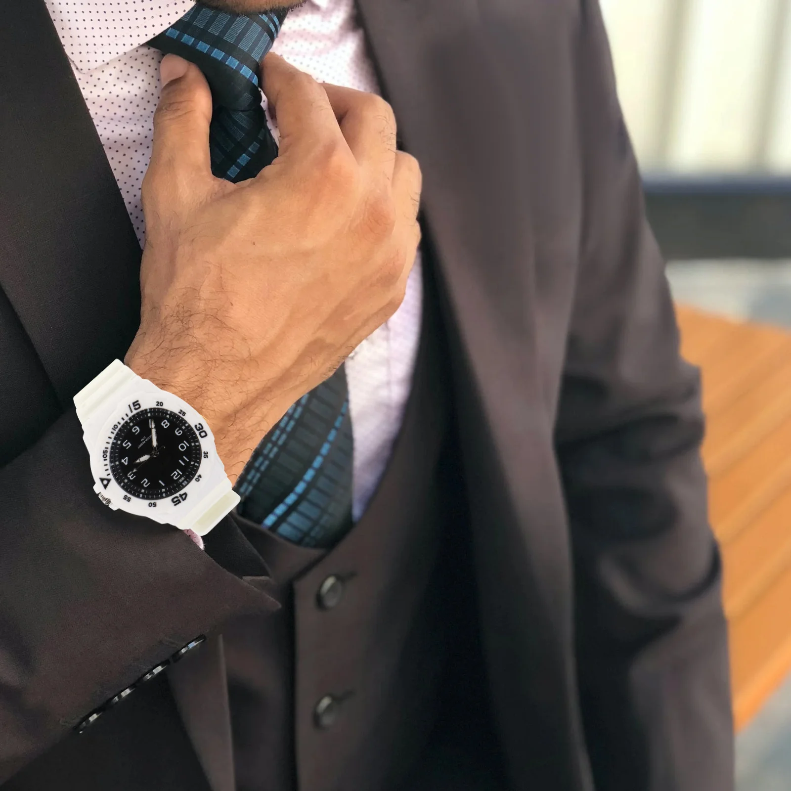 ساعة يد أنيقة مقاومة للماء من السيليكون - مثالية لساعة المعصم هدية ترفيهية للأعمال الداخلية والخارجية