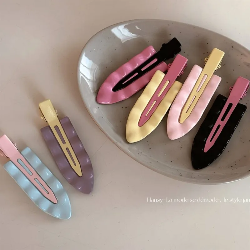 

Korean Solid Metal Wave Hair Clip No Crease Makeup Side Bangs Barrettes for Women Girls Sweet Basic Non Slip Daily Essentials