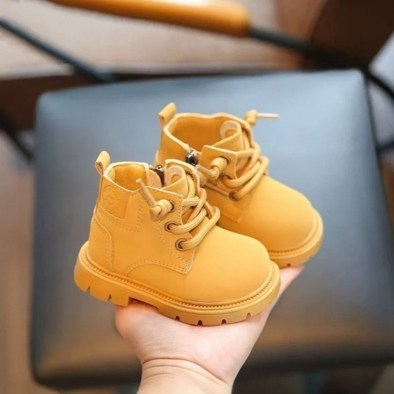 Children's Boots 2026 Autumn and Winter New Kids Shoes Girls Baby Boots Small Yellow Boots Boys Casual Soft-Soled Short Boots