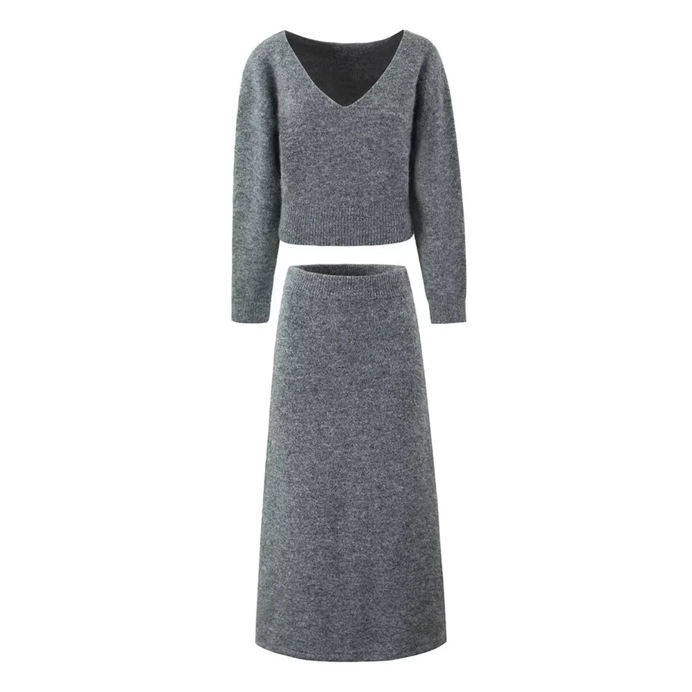 

Autumn new women's clothing style V-neck pullover long sleeved knitted sweater and high waisted long skirt with hip wrap