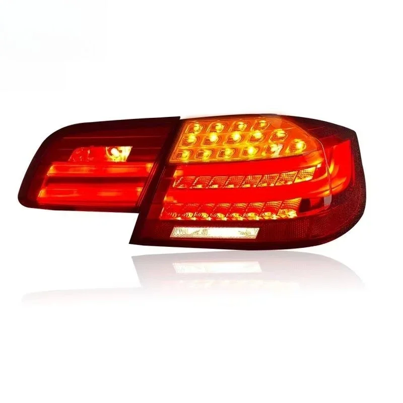 

1 Unit For E92 3 Series Coupe Tail Lights LED Rear Lamps Assembly Red Lens M3 Style Modified Look Dynamic Turn Signal
