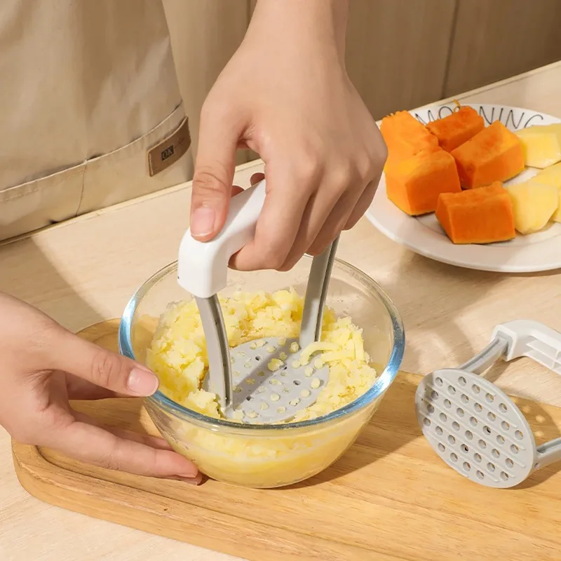 Plastic Pressed Potato Masher Heavy Duty Food Masher Potato Smasher Kitchen Tool with Comfortable Handle Easy to Clean