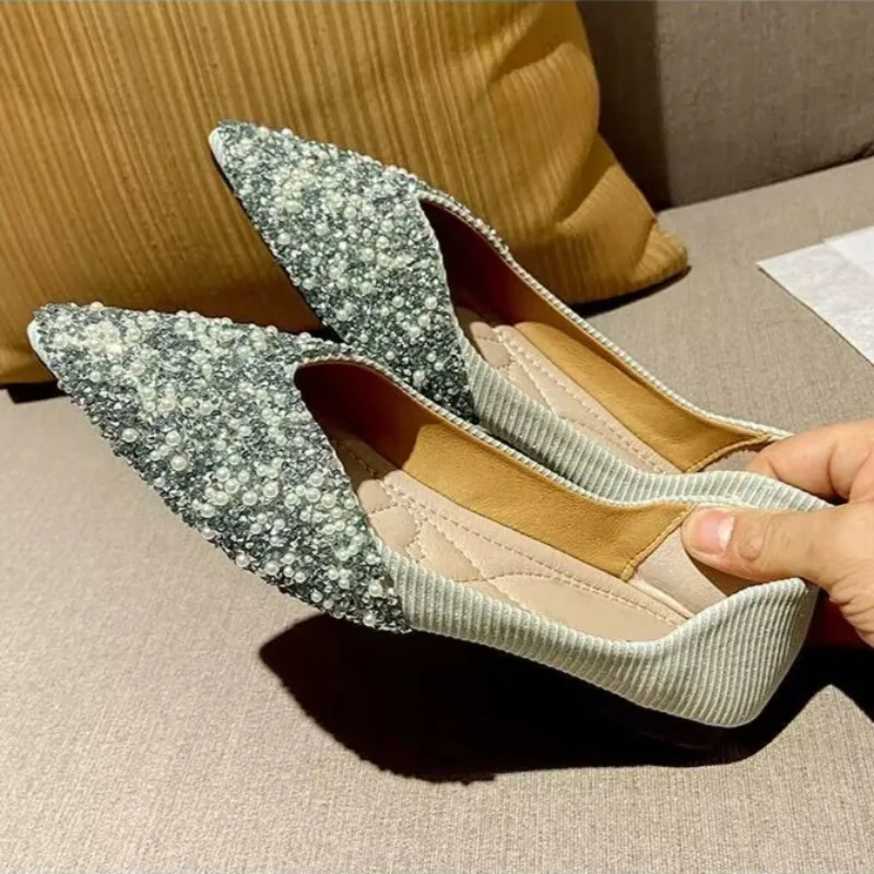 

2026 New Korean Style Pointed Toe Flat Wedding Shoes Women's Slip-On Low-Cut with Pearl and Rhinestone Decor