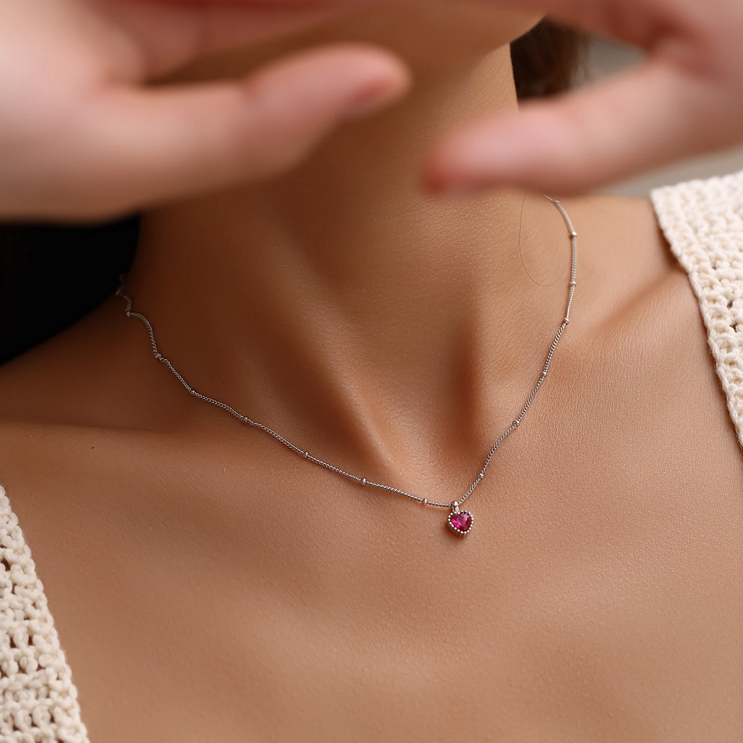 MODIAN 925 Sterling Silver Vintage Sparkle Red Heart Cut Pendant Necklace for Women Fine Jewelry Party Anniversary Gifts