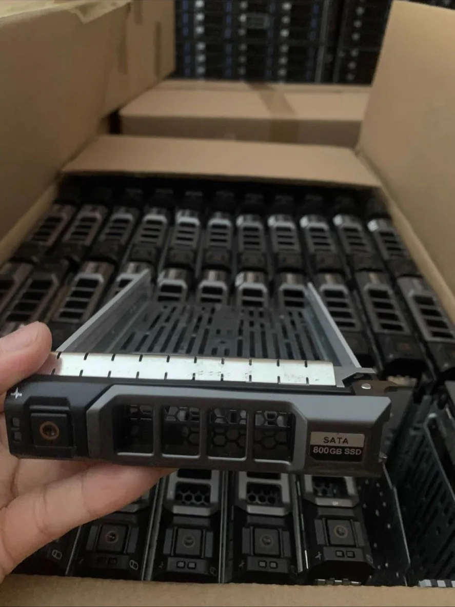 

Original 3.5-inch hard disk bracket original disassembled server hard disk R720 server accessories