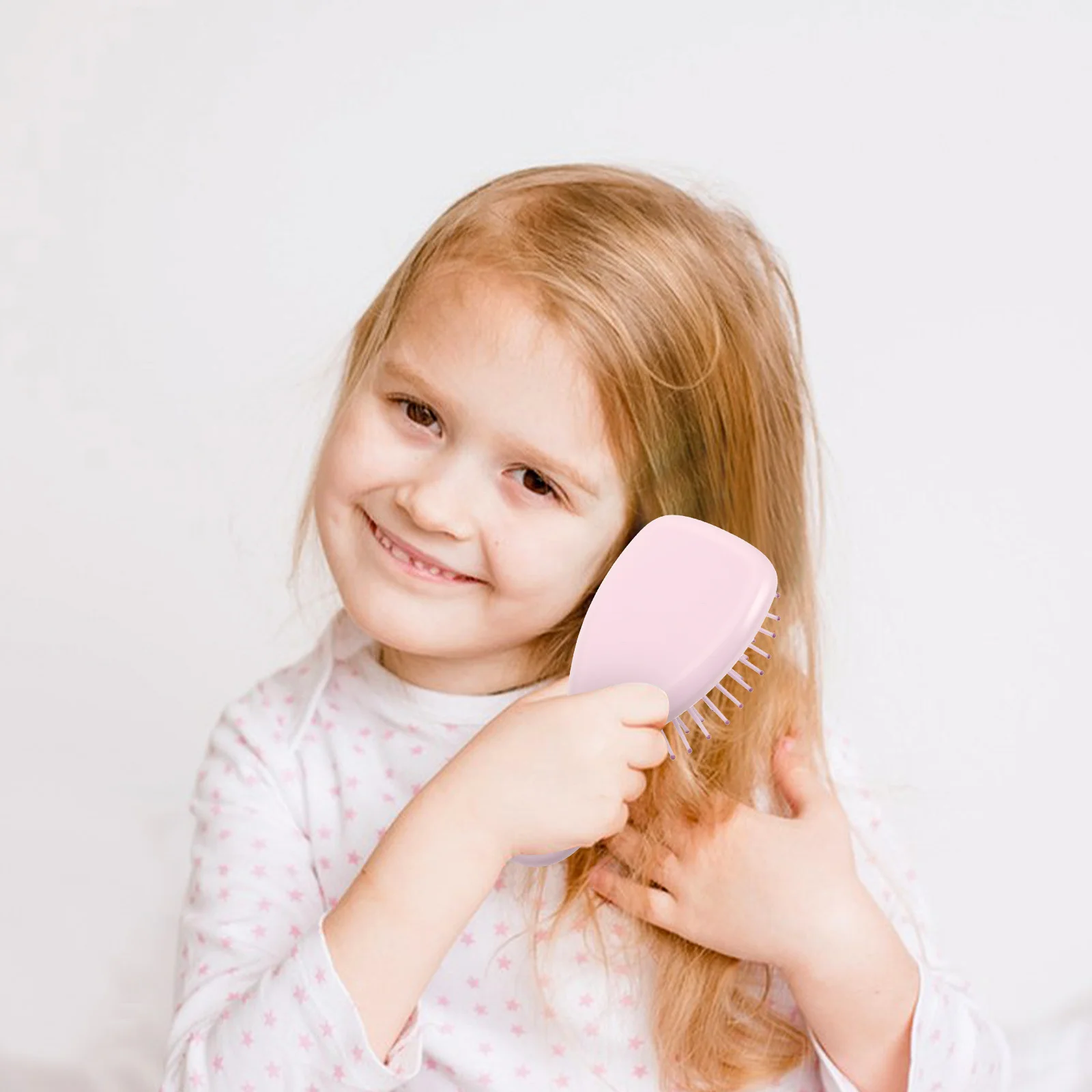 فرشاة شعر صغيرة محمولة، مشط تدليك لطيف لفروة الرأس، فرشاة سفر مدمجة للنساء والأطفال، شعيرات مرنة لطيفة لفك التشابك أثناء السفر #2