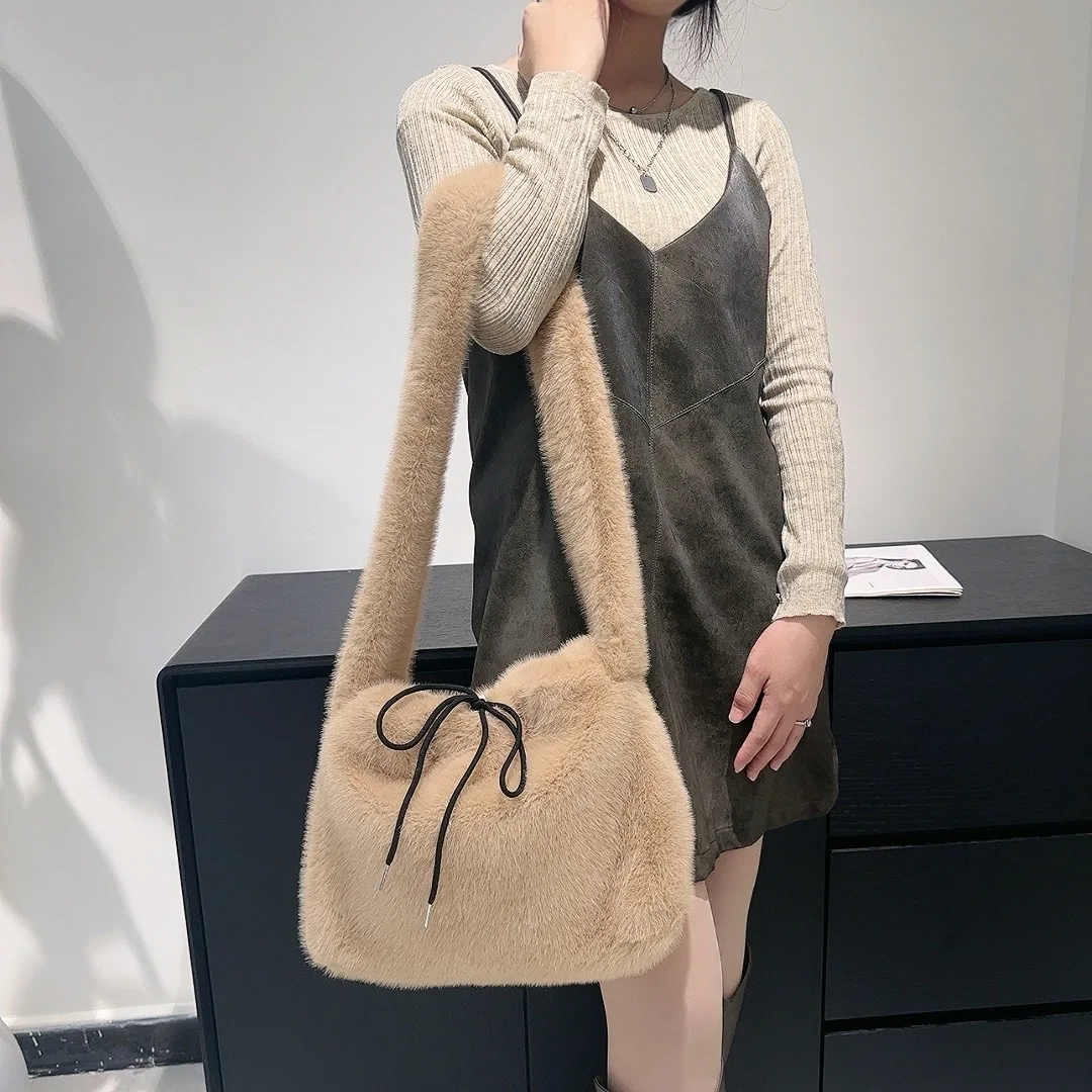 25 New Autumn Winter Women Plush Tote Underarm Bag, Korean Ins Style Large Capacity Lazy Trendy Fashion Furry Ladies Handbag