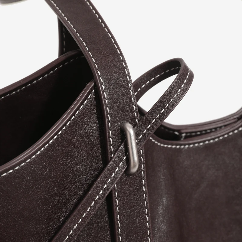 England Style Large Capacity Tote Bags For Women Luxury Designer Handbag And Purses 2026 New In PU Metal Sheet Underarm Shoulder
