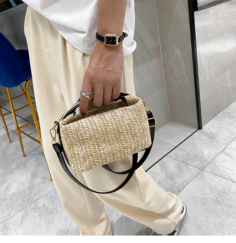 Woven Beige Straw Crossbody Bag Boho-chic Handbag Crochet Straw Shoulder Bag Vacational Bucket Beach Travel Bags for Women