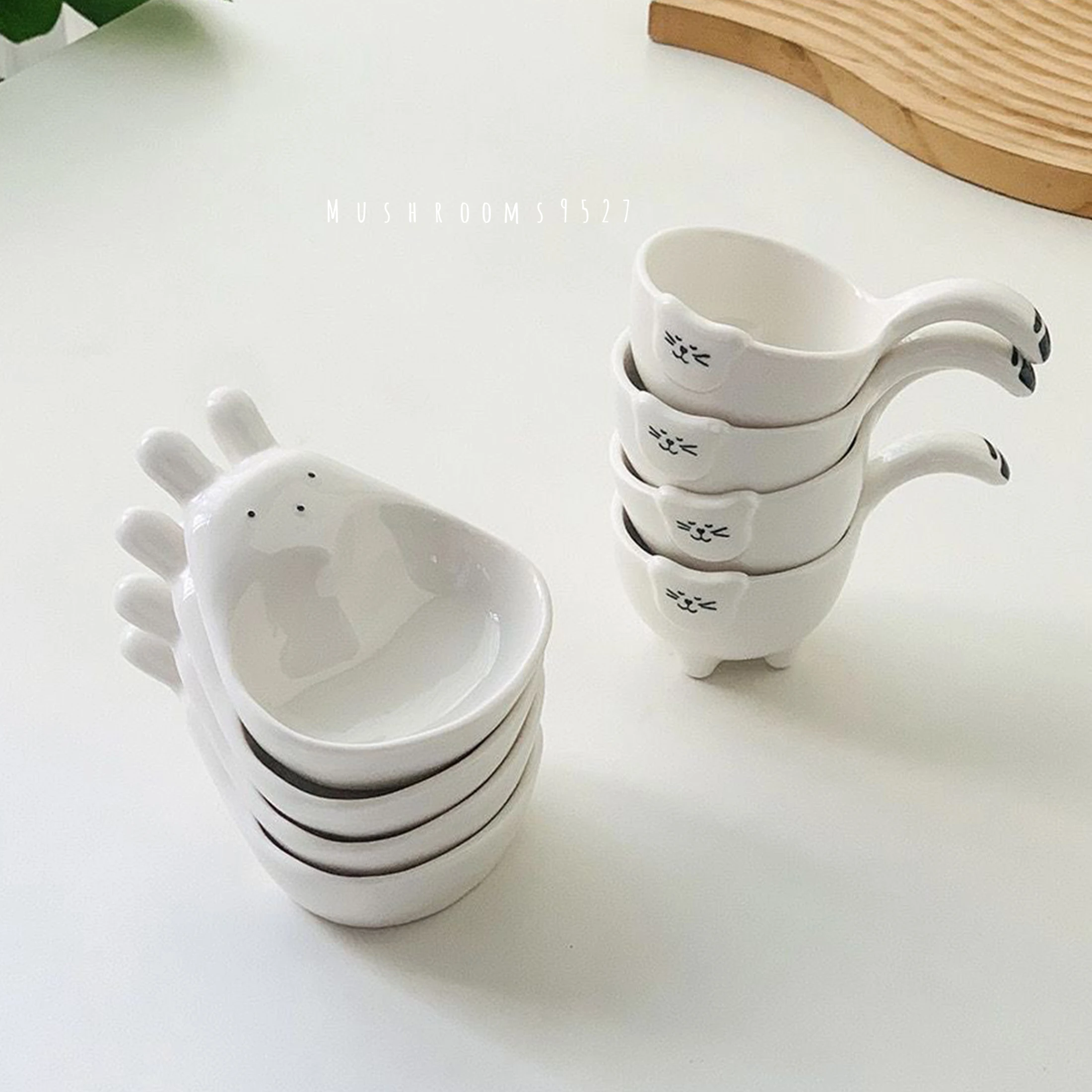 Cute White Kitten Bunny Stereo Ceramic Small Plate Creative Chicken Small Soy Sauce Condiment Plate Hot Pot Dipping Sauce Dish