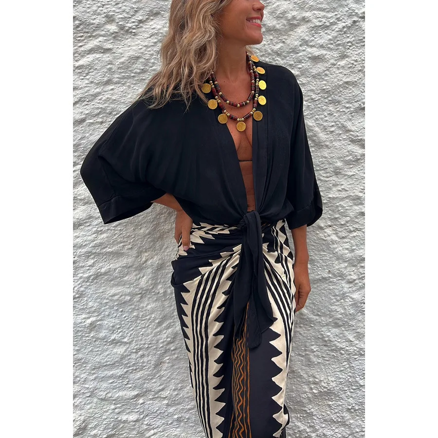 بلوزة نسائية جديدة لربيع وصيف 2023 برباط وأكمام سبعة أرباع INS فضفاضة للإجازات متعددة الألوان