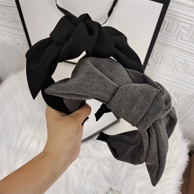 Thumbnail 4 - #19 Latest Hair Pins Offers