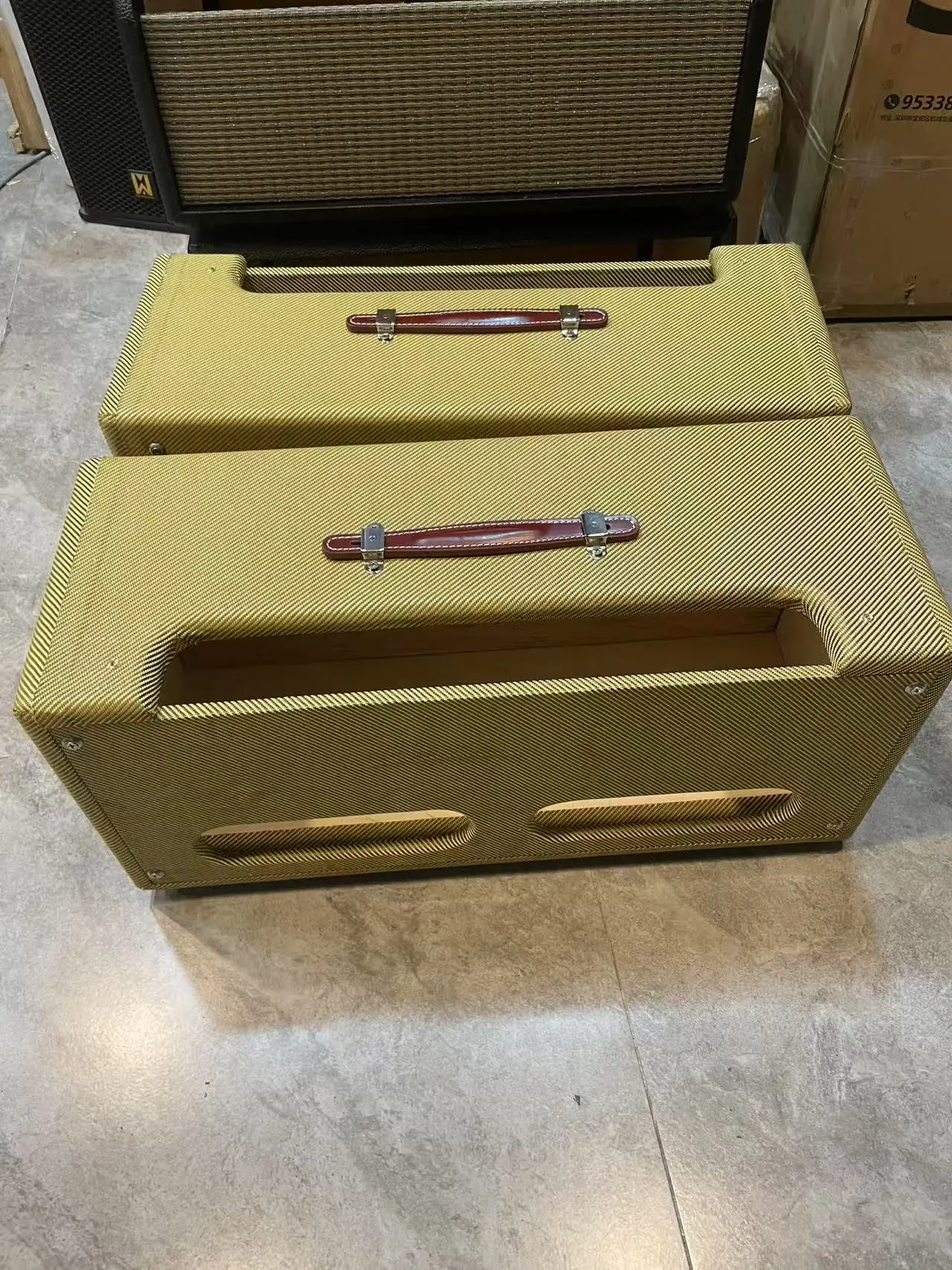 

Изготовленная на заказ головка гитарного усилителя HandBuilt '59 Tweed Bassman, модель усилителя с клапаном с ручным проводом