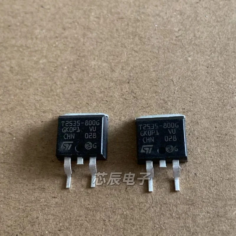 10pcs Brand-new, factory-sealed, imported bidirectional thyristor T2535-800G, T2535800G, surface-mount TO-263 package