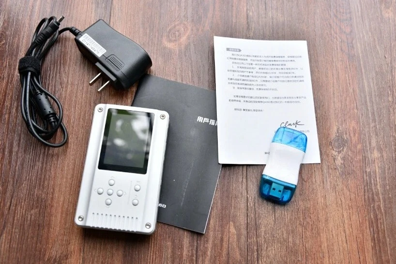 Used Lossless DSD Music Player Built-in Headphone Amplifier High Fidelity Portable Audio Player