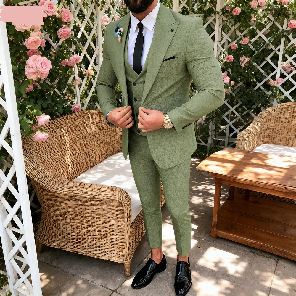 

3PCS Men's Tuxedo Suits Set with Peak Lapel Blazer Double Breasted Vest And Pants for Wedding And Business Casual Occasions