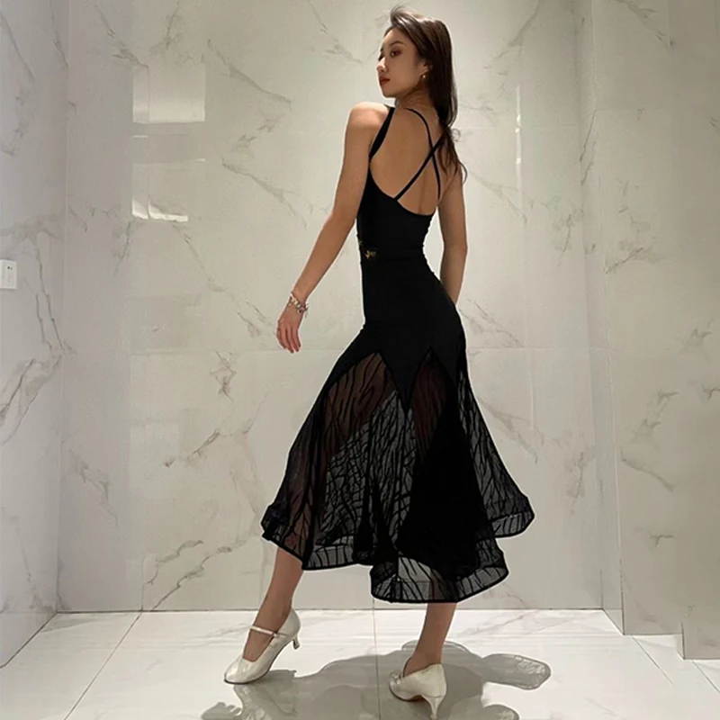 새로운 볼룸 댄스 복장 여성 블랙 탑 원사 Fisbone 스커트 왈츠 댄스 공연 의상 성인 클럽 연습 드레스 BL16692