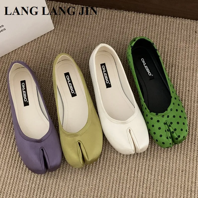 2026 Fashion Tabi Ninja Shoes Woman Flats Ballet Split Toe Ballerinas Ladies Round Heeled Loafers Tacones Female Moccasins Mujer