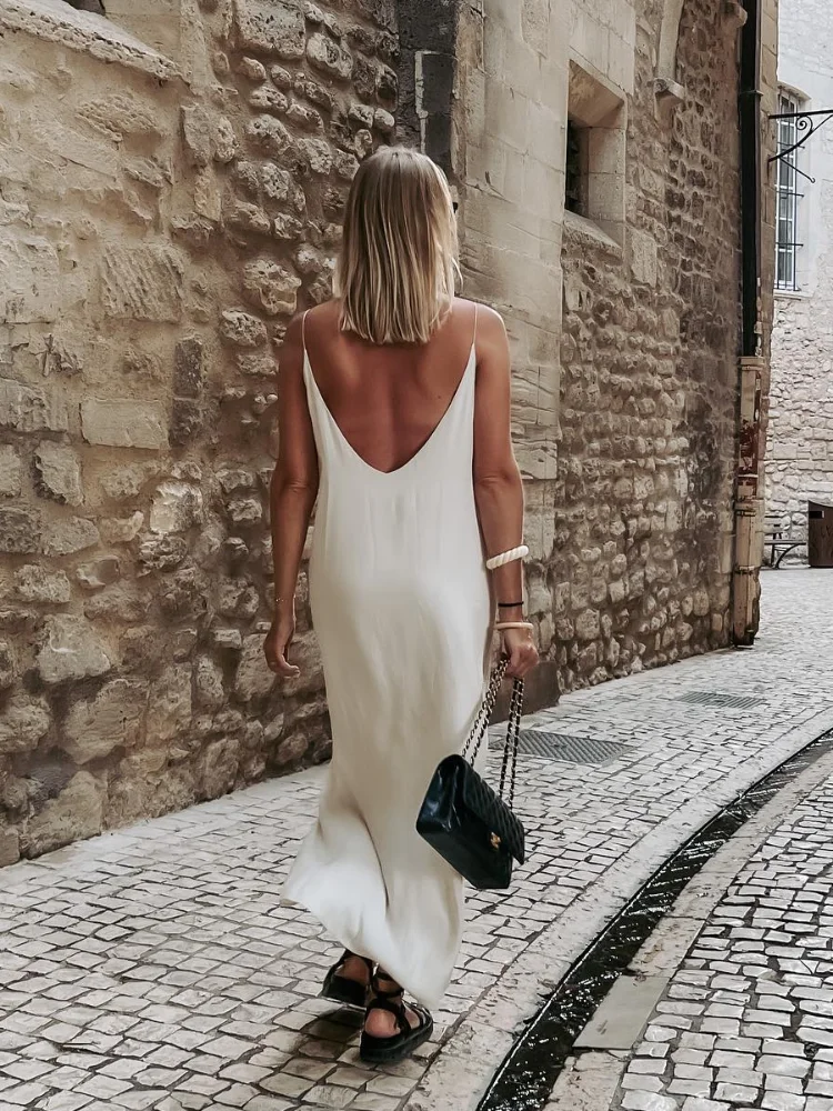 Elegante weiße V-Ausschnitt Split Frauen Maxi kleid Mode rücken freie ärmellose Schlinge Kleider 2024 Sommer weibliche Strand Urlaub Roben