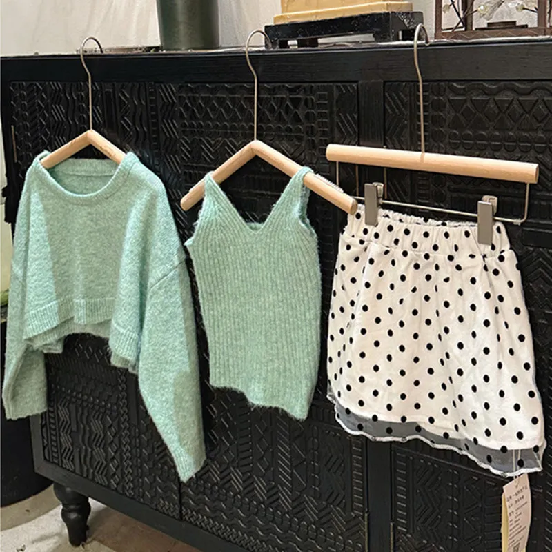 Spring Mother and Daughter Matching Clothes Sets Beautiful Mommy and Baby Girls Knit Sweater with Vest + Skirts Matching Outfits