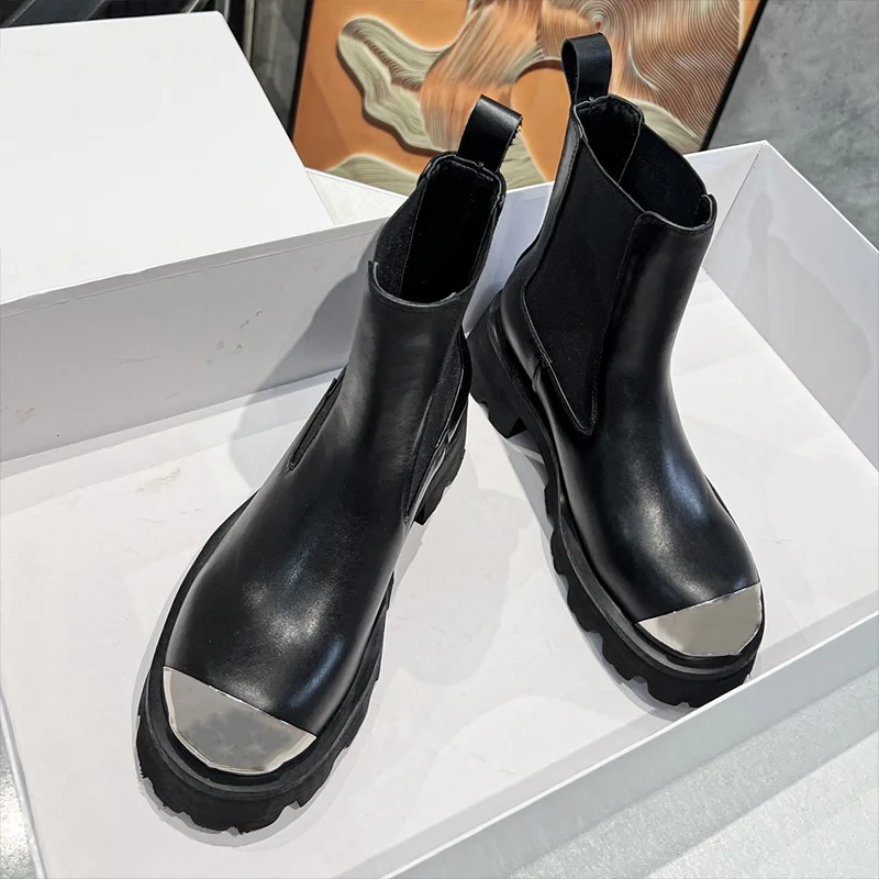 قماش جلد البقر عالي الجودة مع بطانة من جلد الغنم أحذية تشيلسي النسائية أنيقة ومريحة 25090740