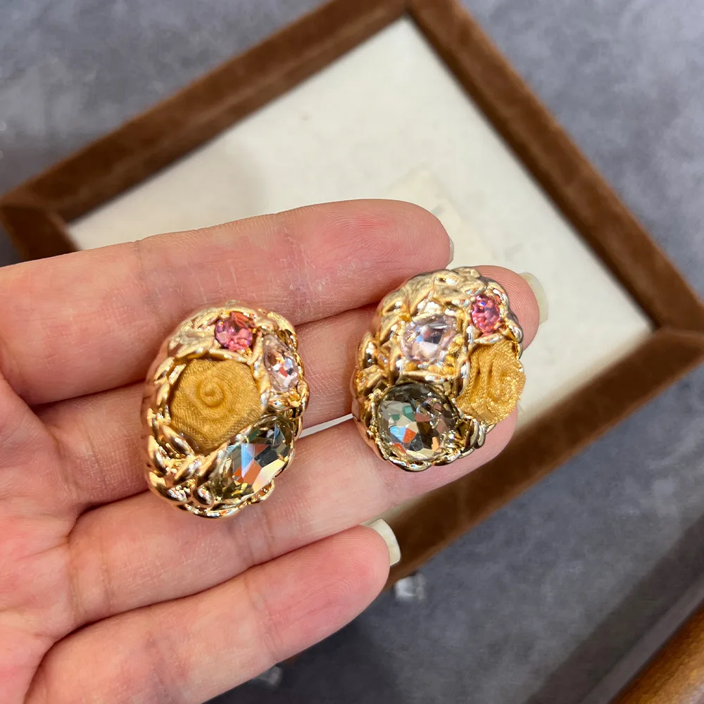 ins wind cross-border European and American earrings female bohemian wind oval alloy flower colored diamond stud earrings temper