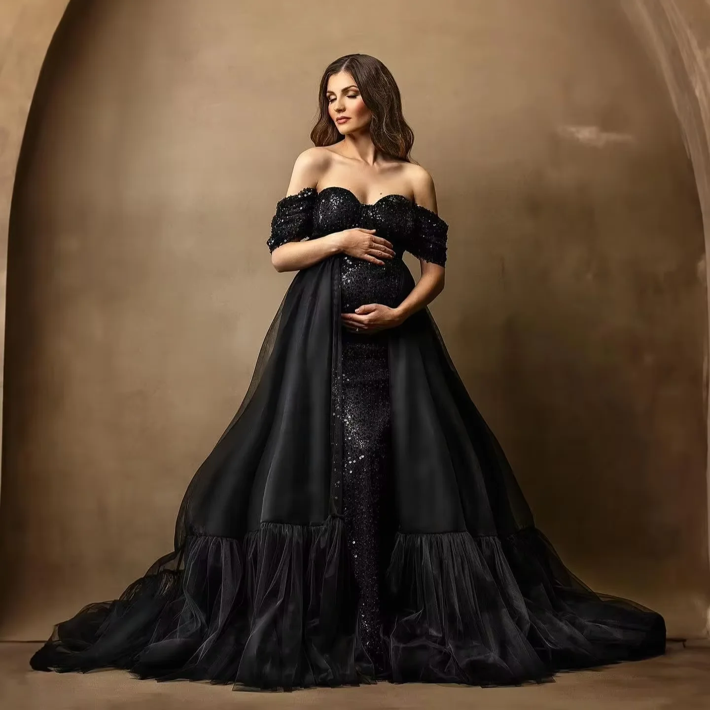 Schwarzes 2-teiliges Umstandskleid, schulterfreies Babyshower-Kleid mit Pailletten für die Fotografie, individuelles, glänzendes Ballkleid für Fotoshootings