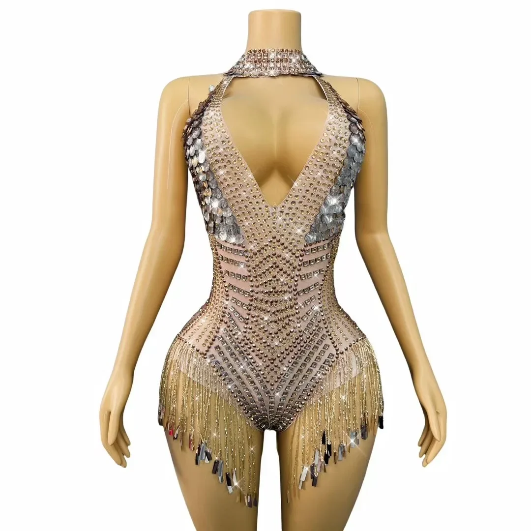 Kostium showgirl, luksusowy strój na imprezę, błyszczące cyrkonie, łańcuszki, cekiny, obcisłe body, seksowny damski strój z odkrytymi plecami, luksusowy strój sceniczny.