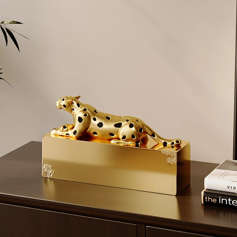 Light luxury high-end golden l eopard ornament, porch cabinet, TV cabinet, home model room, soft decoration, office opening gift