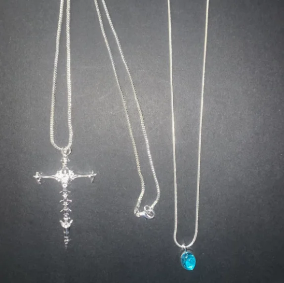 Design cross pendant for girls, spicy girl, lock sea blue treasure necklace, personalized layered accessory