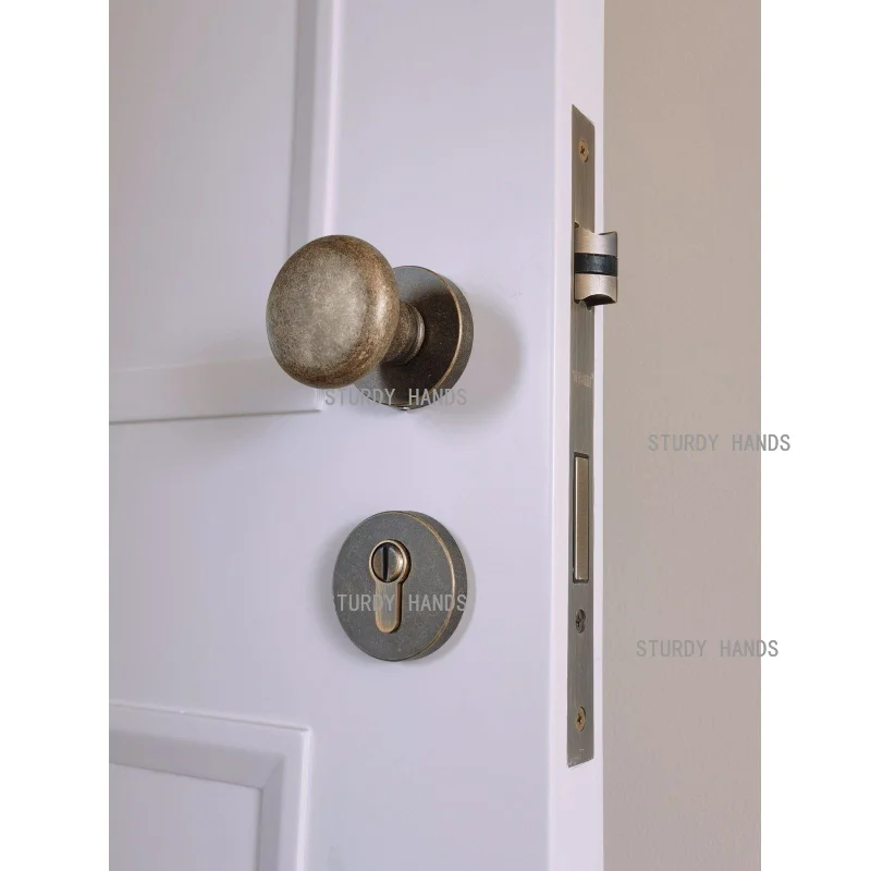

American retro copper split ball lock interior simple antique bronze round handle lock