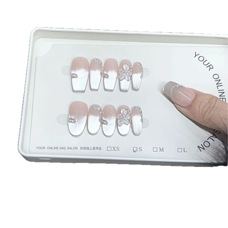 

Pure handmade phototherapy wearing nail crystal love ice through cat's eye model reuse nail patch