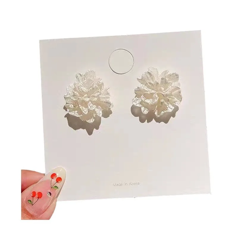 Pendientes de tuerca de flores blancas grandes para mujer, moda de personalidad, diseño único, joyería de boda, regalo de cumpleaños al por mayor, nuevo