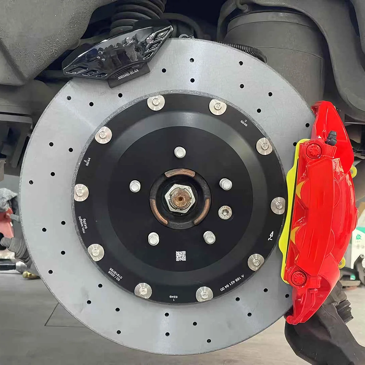 Front 10 Pot and Rear 4 Pot Big Brake Caliper Kit 10n with Front 440mm+rear 410mm Carbon Ceramic Brake Disc Rotor for LandRover