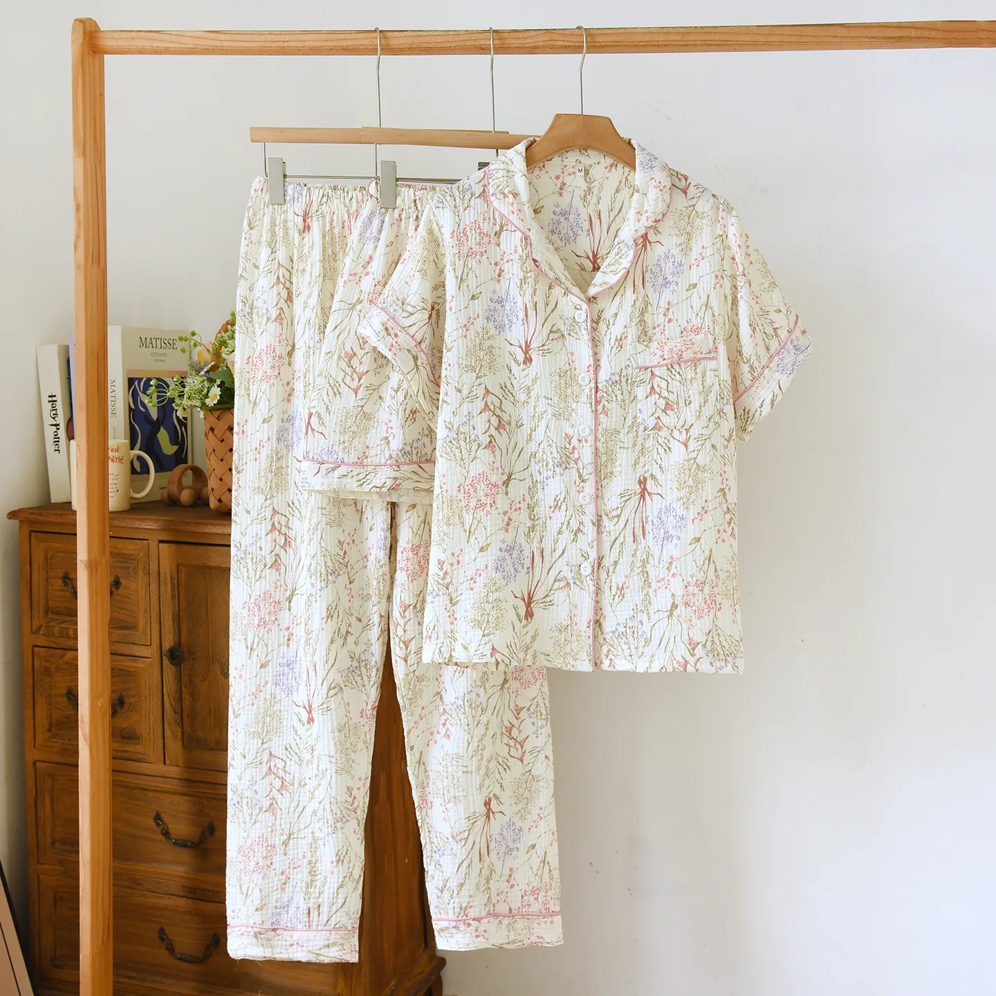 

Женская одежда для сна из чистого хлопка, весенне-летние тонкие брюки с короткими рукавами в японском стиле, комплект из трех предметов для домашней одежды