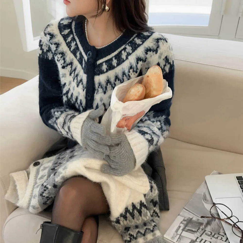 Suéter de punto ort de otoño e invierno para mujer, ropa interior nórdica Retro Fair Isle, prendas de vestir exteriores, cárdigan abierto adelgazante, Top