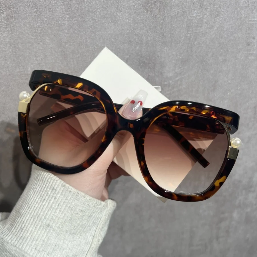 1 Stück Damen-Sonnenbrille, neuer Stil, hoher ästhetischer Wert, Retro-Oversize-Rahmen, vielseitig, stilvoll, mit Perleneinlagen, modisch