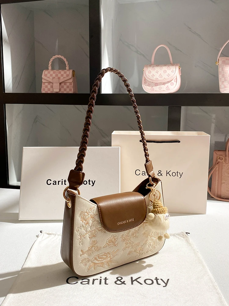 

Vintage and Luxury Shoulder Bag with Delicate Embroidery Printing Women's Popular and Fashion Shoulder Handbag for Banquet