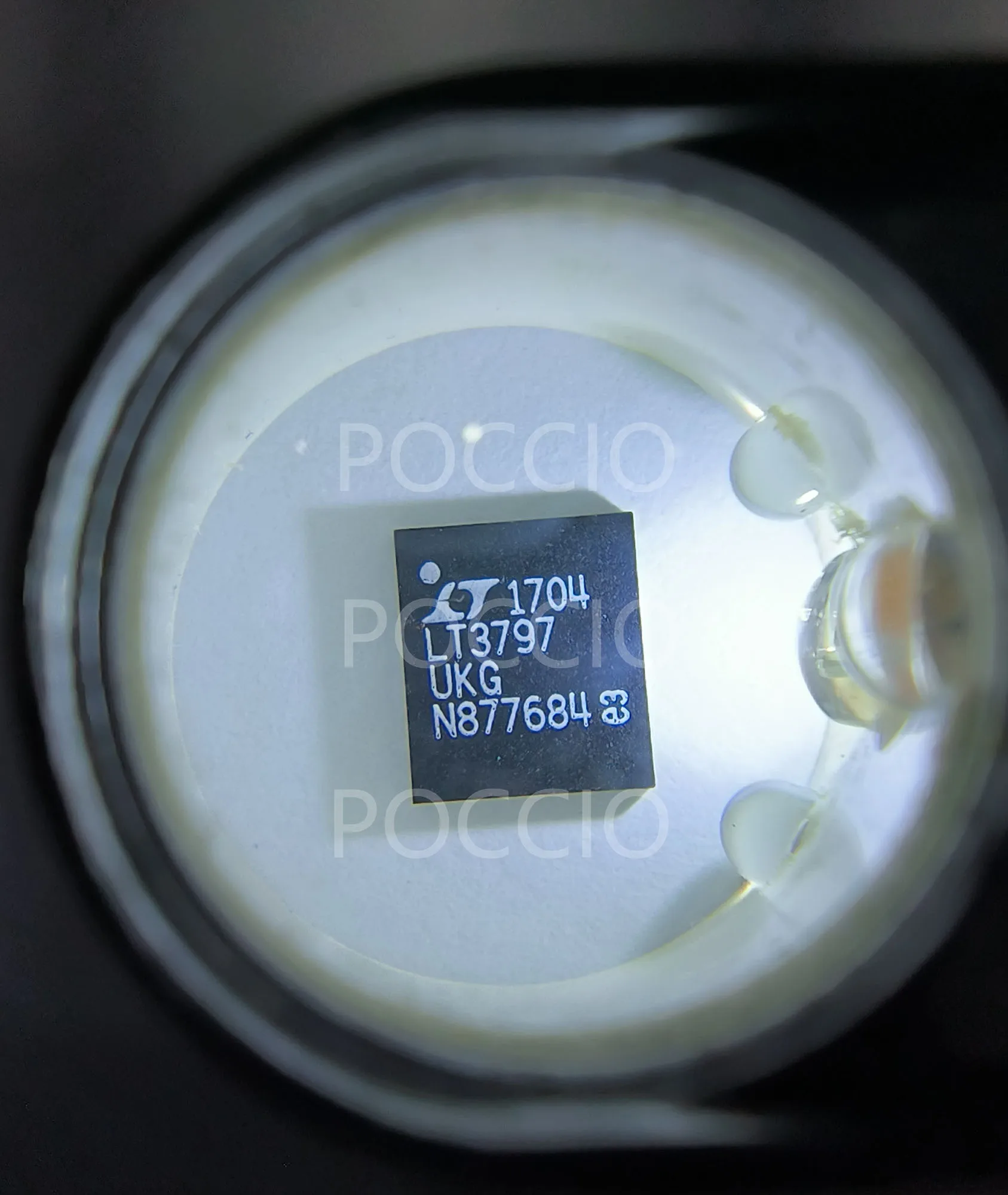 LT3797EUKG LT3797IUKG LT3797 - Controlador de driver de LED de saída tripla