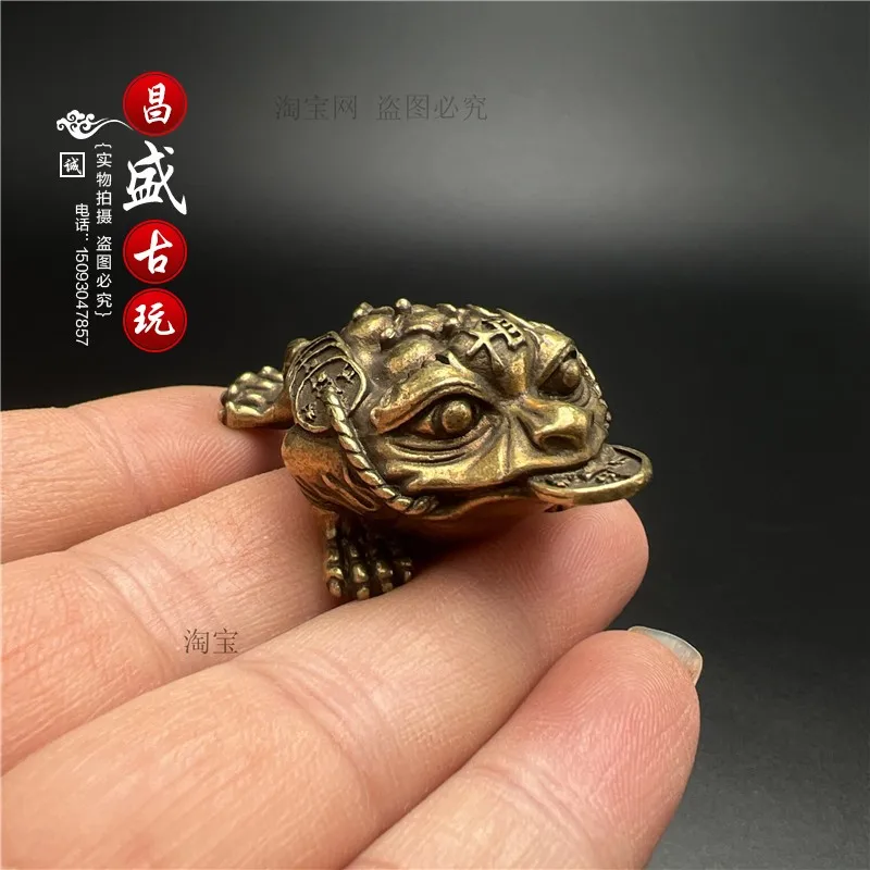 Solid brass three-legged gold toad bag pendant pure copper handle piece tea pet keychain small male and female pendant