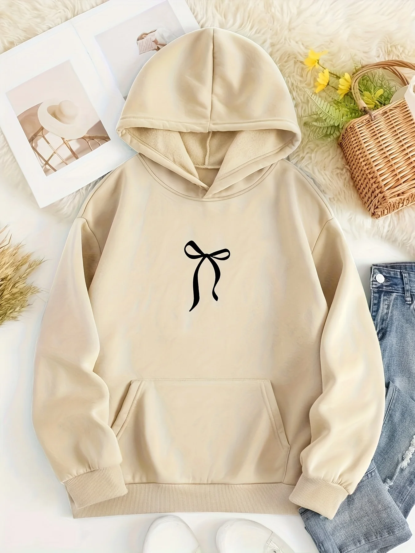 Women's Fashion Bow Pattern Kangaroo Pocket Warm Lined Hoodie Sweatshirt Casual Long Sleeve with Pockets Classic Design Fall Top